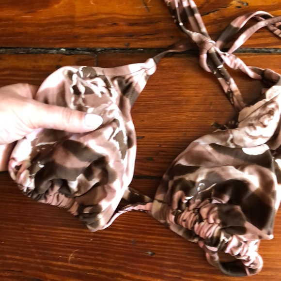 Bebe string bikini separates - Picture 4 of 5